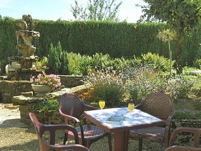 Logis Relais Des Monedieres Seilhac Экстерьер фото